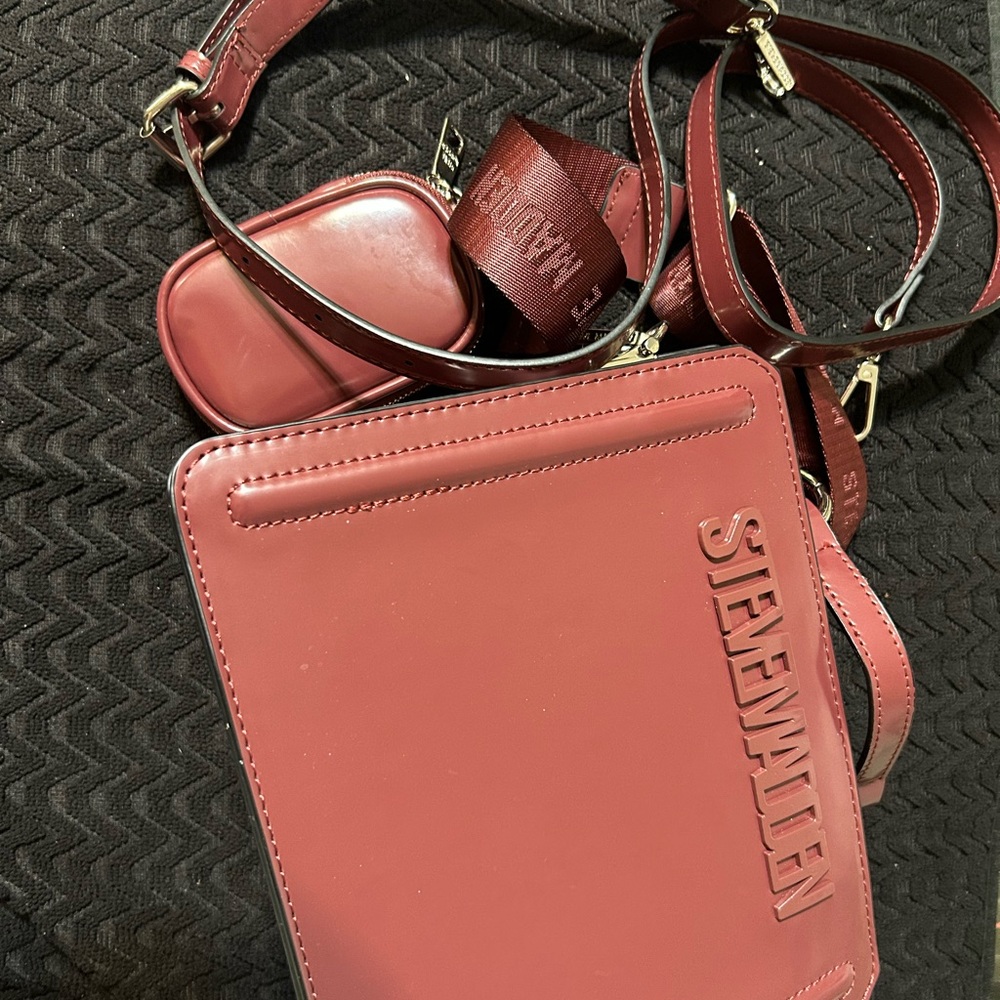 Steve Madden Shiny Burgundy Crossbody Bag - Picture 4 of 4